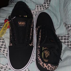 Leopard Vans